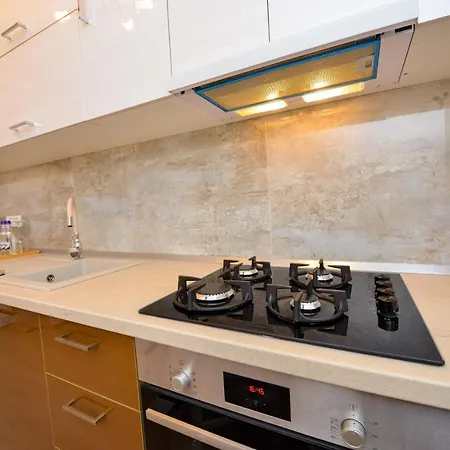 Sofia Cozy Apartment - Underground Private Parking-3