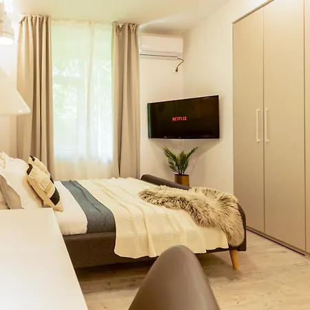 Ideal Stay: Spacious 2BR Apt near Calea Victoriei-3