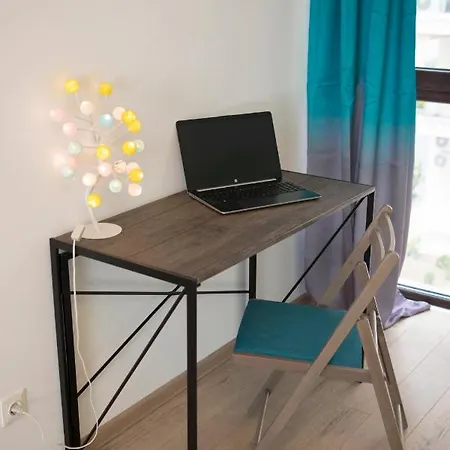 Studio Moghioros Rezidence 2-3