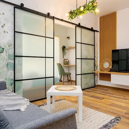 Botanic Nest Panoramic Studio-2
