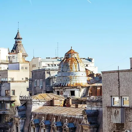 Newstudio & City Center I Balcony I Netflix-3