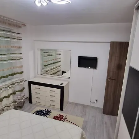 Mihaela Apartment-3