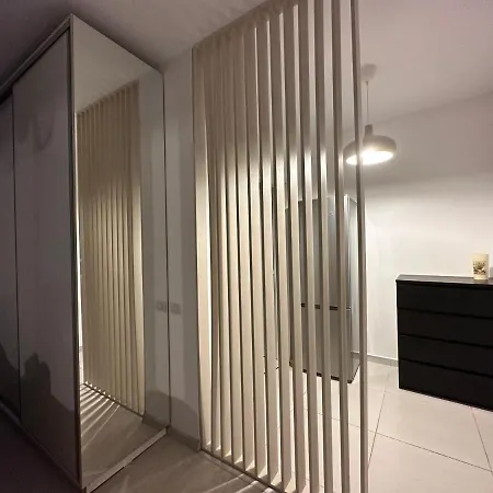 Fundeni House 250C-2