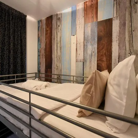 Discover Comfort: Charming & Spacious Apartment In The Old Town-3
