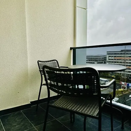 Rentforcomfort Sky Garden Studio-3