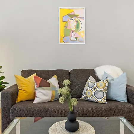 Living In Color - Chic Apartment With Balcony At Belvedere Residences-3