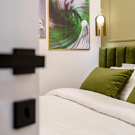 City Center Elegance - Stylish 2Br Apartment At Piata Amzei-2