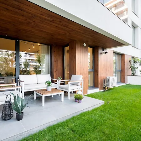 Botanlque 1Br In Business Centre-2