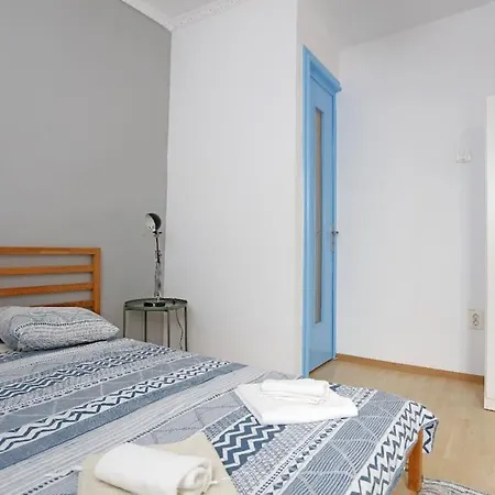 3 Bdrm Apartment In City Center-3