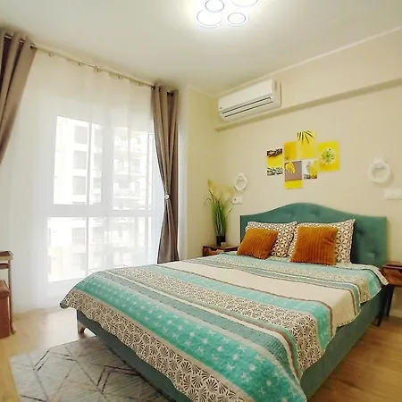Sunshine - New & Quiet 1Br Apt, Business Area, Close To Airport, Highway A3, Subway-3
