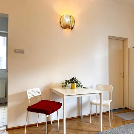 Central Retreat Apartments-3