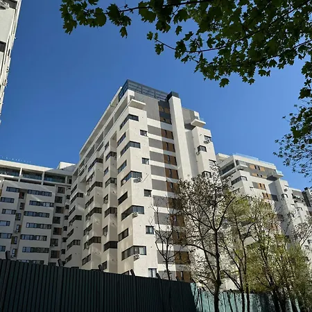 Luxury Glam Apartments Central Adress Bucuresti With Parking-3