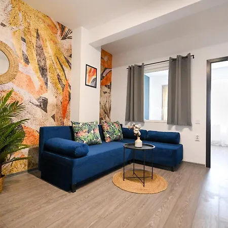 Old Town Charm - Modern & Comfortable Accommodation In The Heart Of The City-3