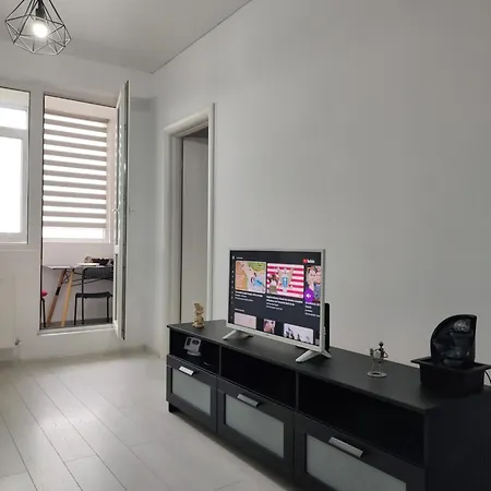Calm-Luxury Modern Studio Free Parking Air Conditioning Espresso Bright View Complet Utilat-3