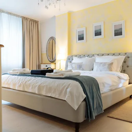 Herastrau Park Luxury Apartment-3