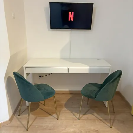 Tiny Studio Quinet-2