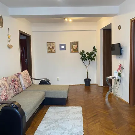 Victoria Avenue Apartments-2