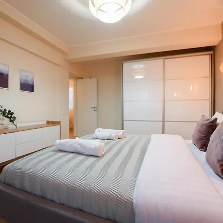 City Living At Its Best - Spacious 2 Bedroom Apartment On Calea Victoriei-2
