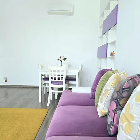 Vr2 Central Apartment-2