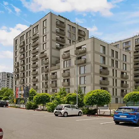 Mido Aviatie Park Apartments With Private Parking & Self Check-In-3