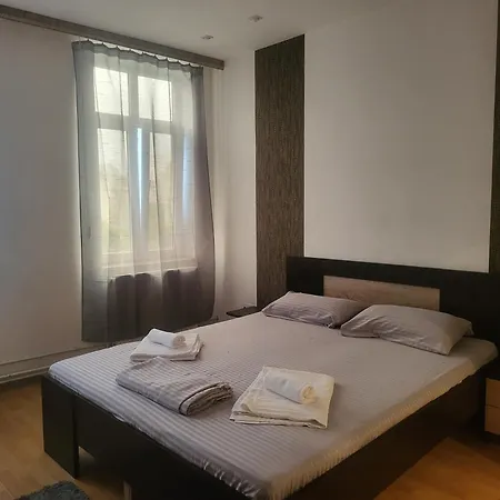 Aparthotel Yanis-3