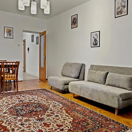 Afi Mall 3 Bedrooms Apartment - Perfect For Families Or Groups-3
