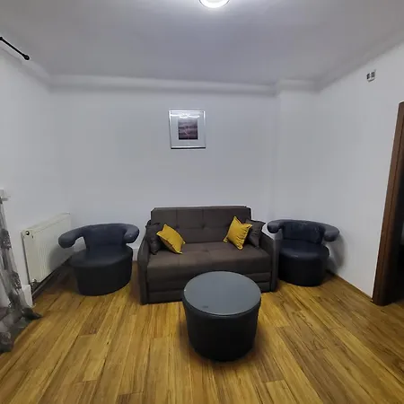 Apartment Mega Mall Monza National Arena-3