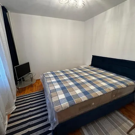 Apartament zona Marriott-Palatul Parlamentului-2