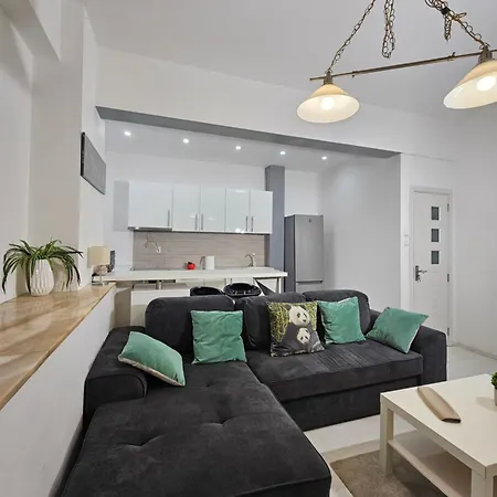 White Apartment By Hilton II-2