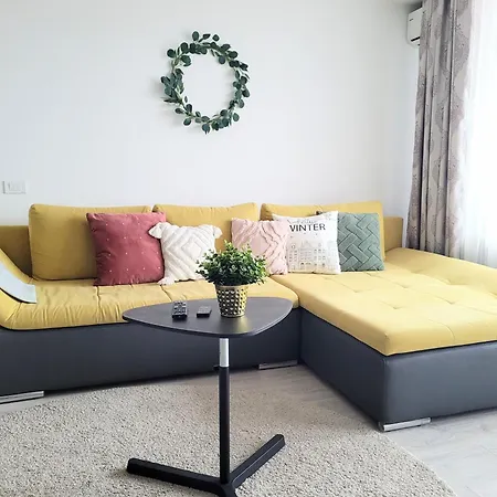 Stylish City Escape, Fireplace, Sunset Views-2