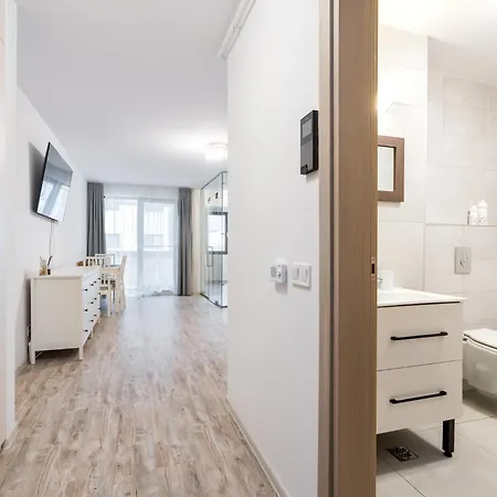 Kondo 9 - Stylish Studio In Roka Residence-2