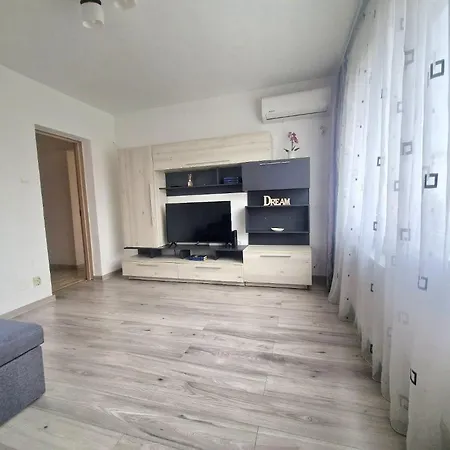 Sala Palatului Apartment-2