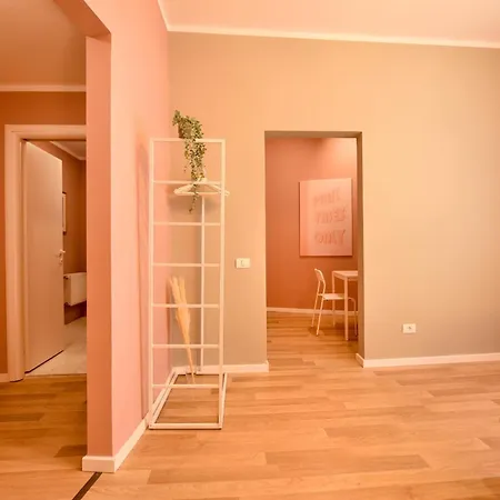 Elegant Studios On Magheru Boulevard - The Art Of Living Simply-3