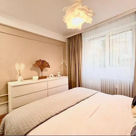 Central Dorobanti Unique Designed Apartment-2