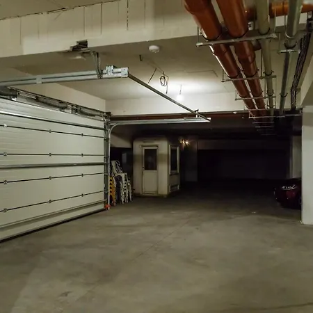 Central 8 Apartment - New Building & Parking-2