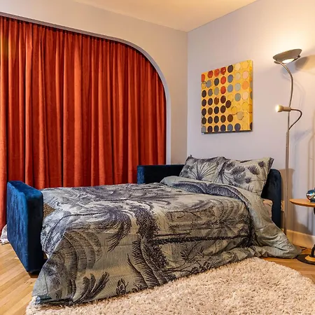 Eclectic Condo Romexpo 2Br Near Metro-3