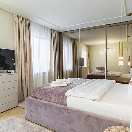 Cozy Premium Collection - Studios & Suites Bucharest-3