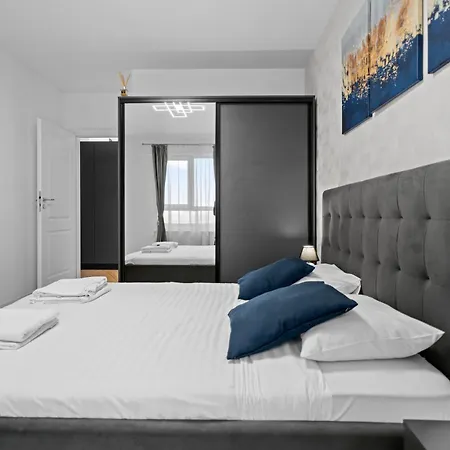 Minimalist Green & Grey Flat-2