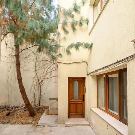 Cultural Gems- Modern 1Br Apartments Near Museums-3