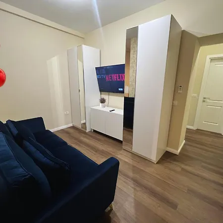 Central Chic Studio In Bucharest-3