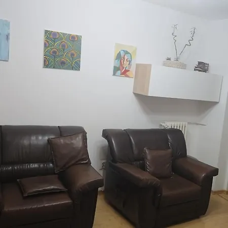 Black & White Apartment-2