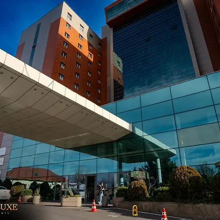Presidential Luxury Apartments With Amazing View - Yamaluxe-2