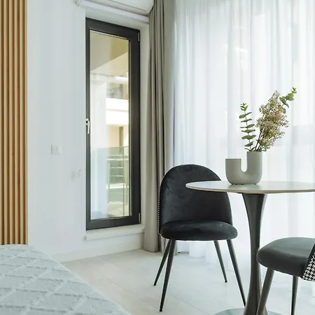 Green Charm Plaza Apartment Lujerului-2
