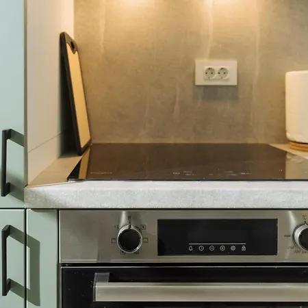 Nexus Olive Studio Plaza-3