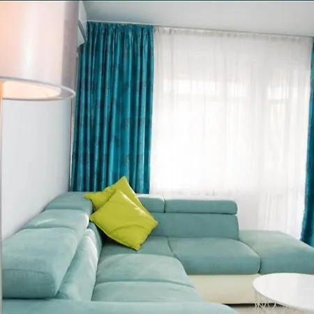 Apartament Elegant & Central Complet Utiliat Self Check-In-3