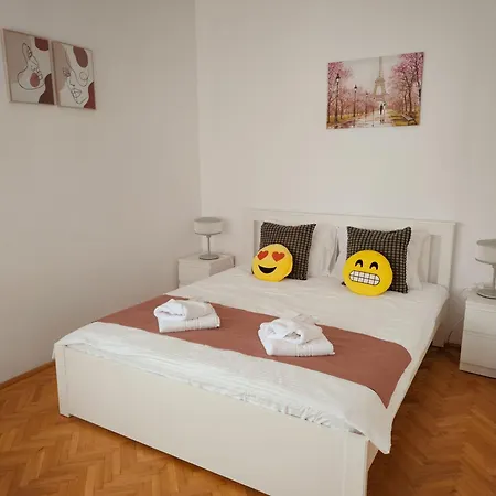 The Corner Loft - Cismigiu Garden-3