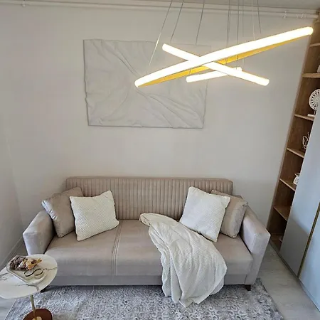 The Oak Apartment-2