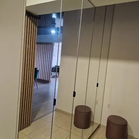 Apartament De Lux 2 Camere Cu Vedere Lacul Morii-3