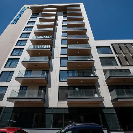 Maison Lumiere - A Modern Designer Apartment In Central Bucharest-3