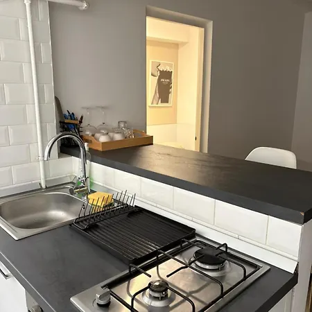 Fancy Apartment Stay-2